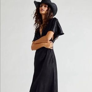 Free People X REVOLVE Beatrice Maxi Dress in Black size 10 - brand new with tags